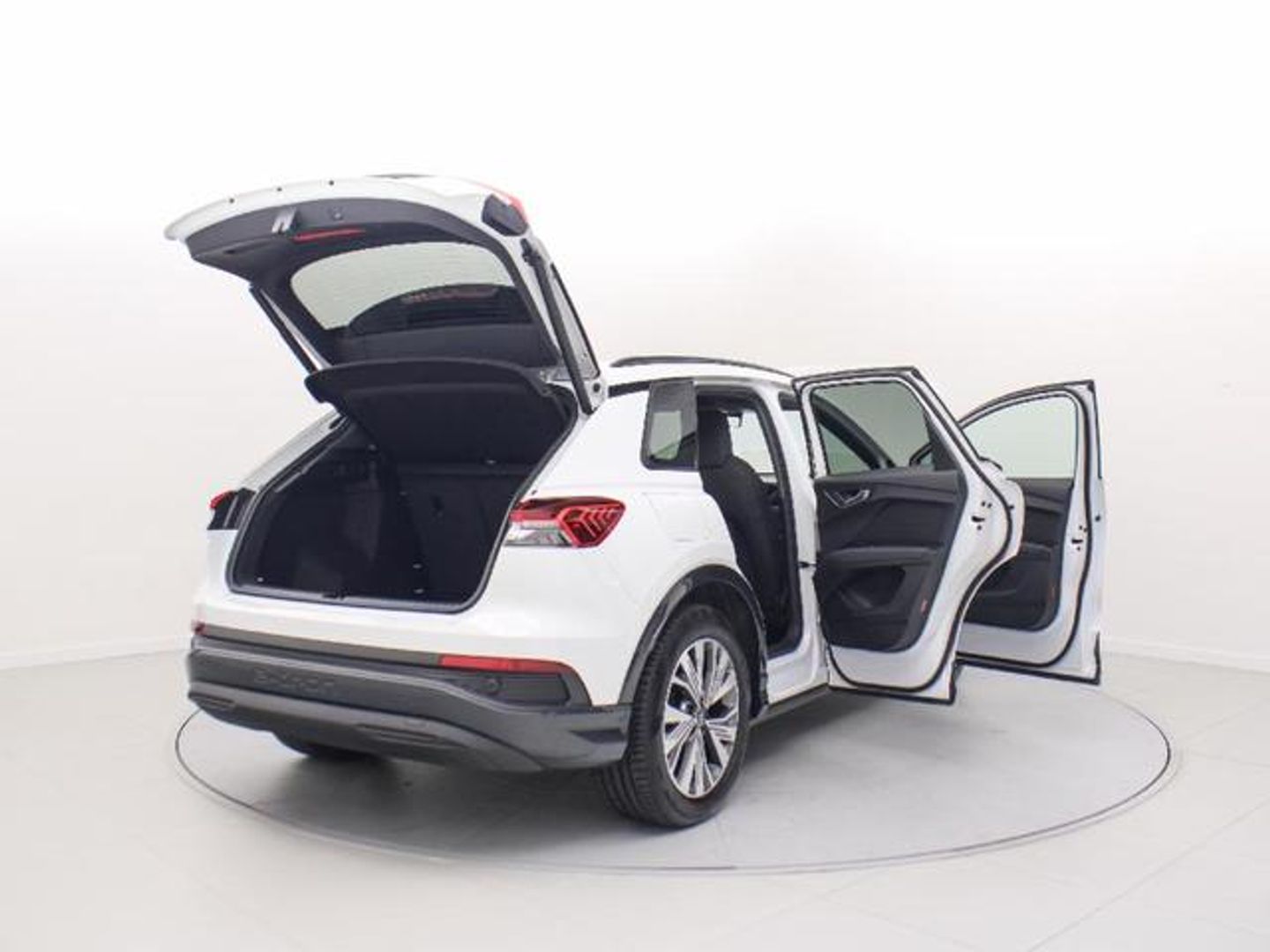 Audi Q4 e-tron Advanced 40 e-tron 150 kW (204 CV)