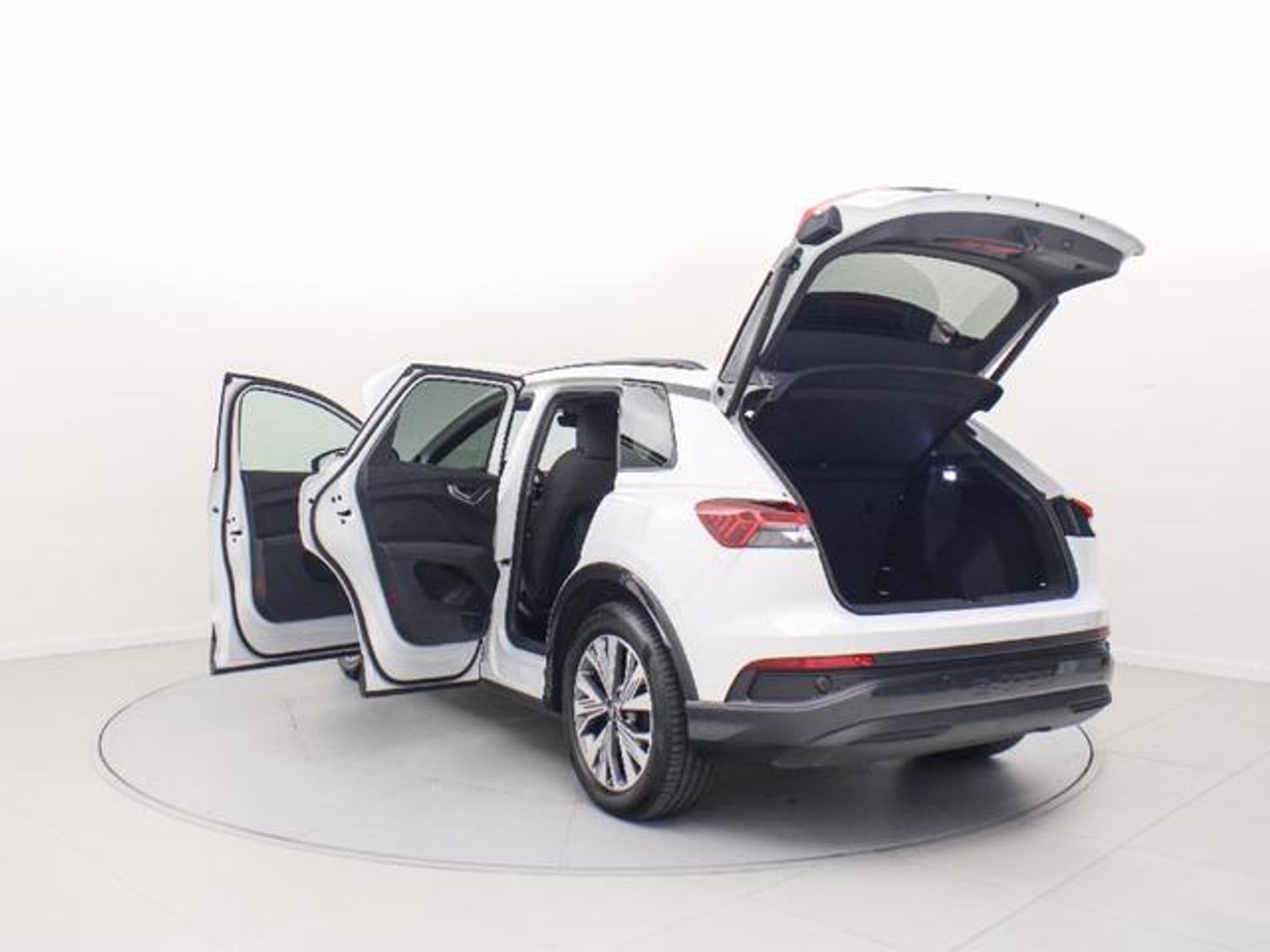 Audi Q4 e-tron Advanced 40 e-tron 150 kW (204 CV)
