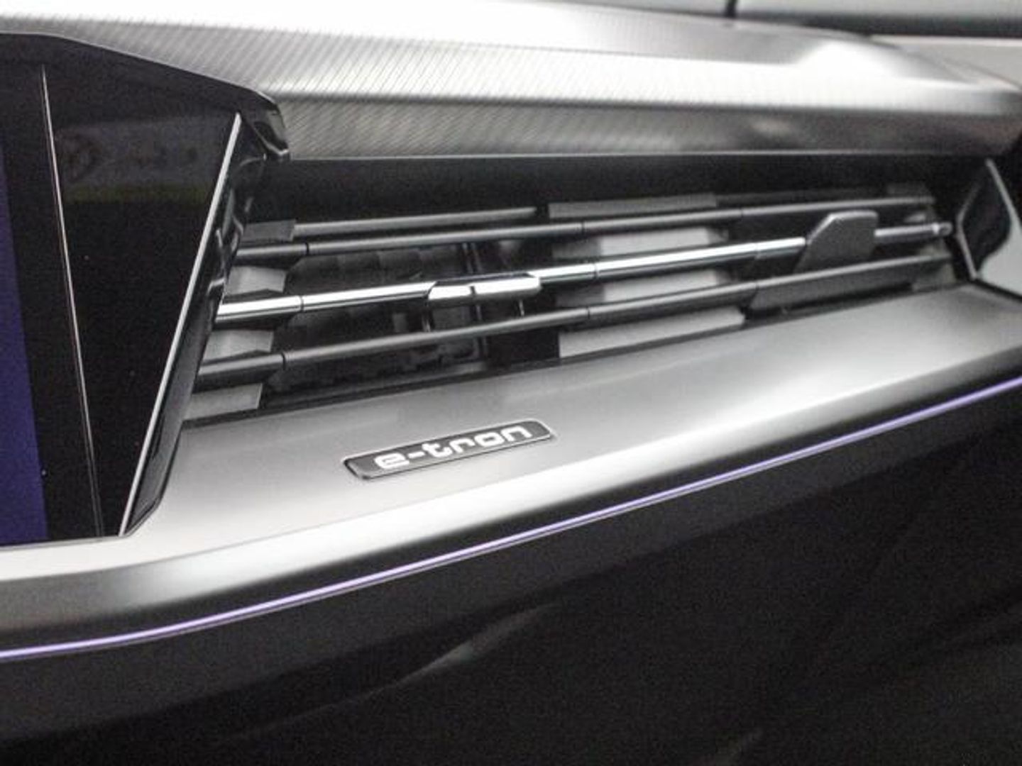 Audi Q4 e-tron Advanced 40 e-tron 150 kW (204 CV)