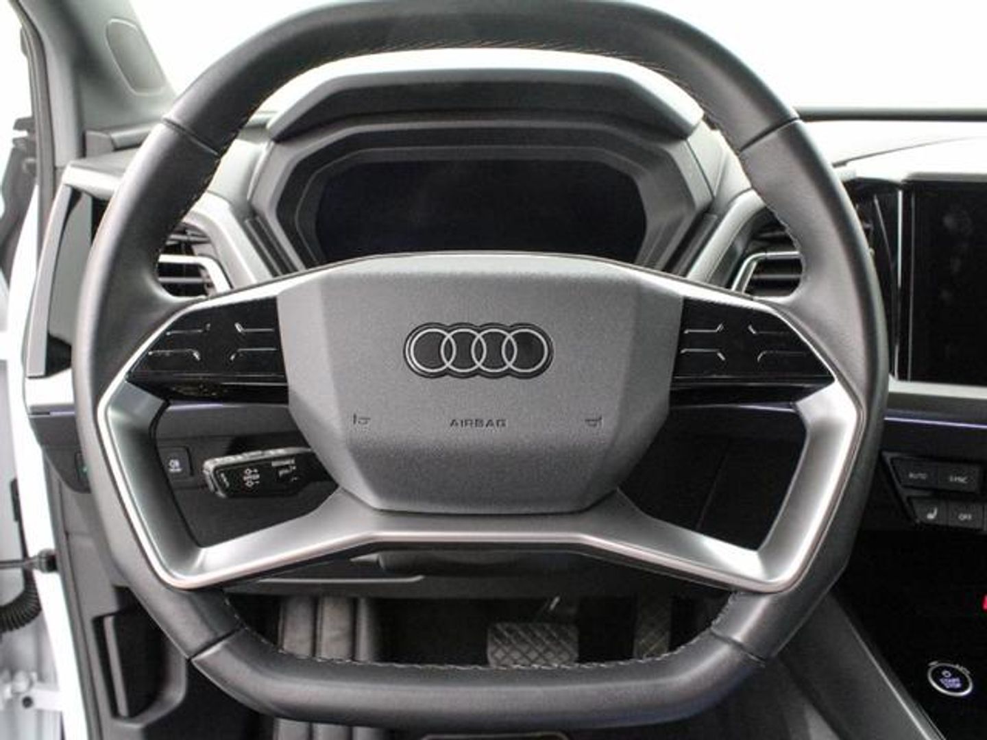 Audi Q4 e-tron Advanced 40 e-tron 150 kW (204 CV)