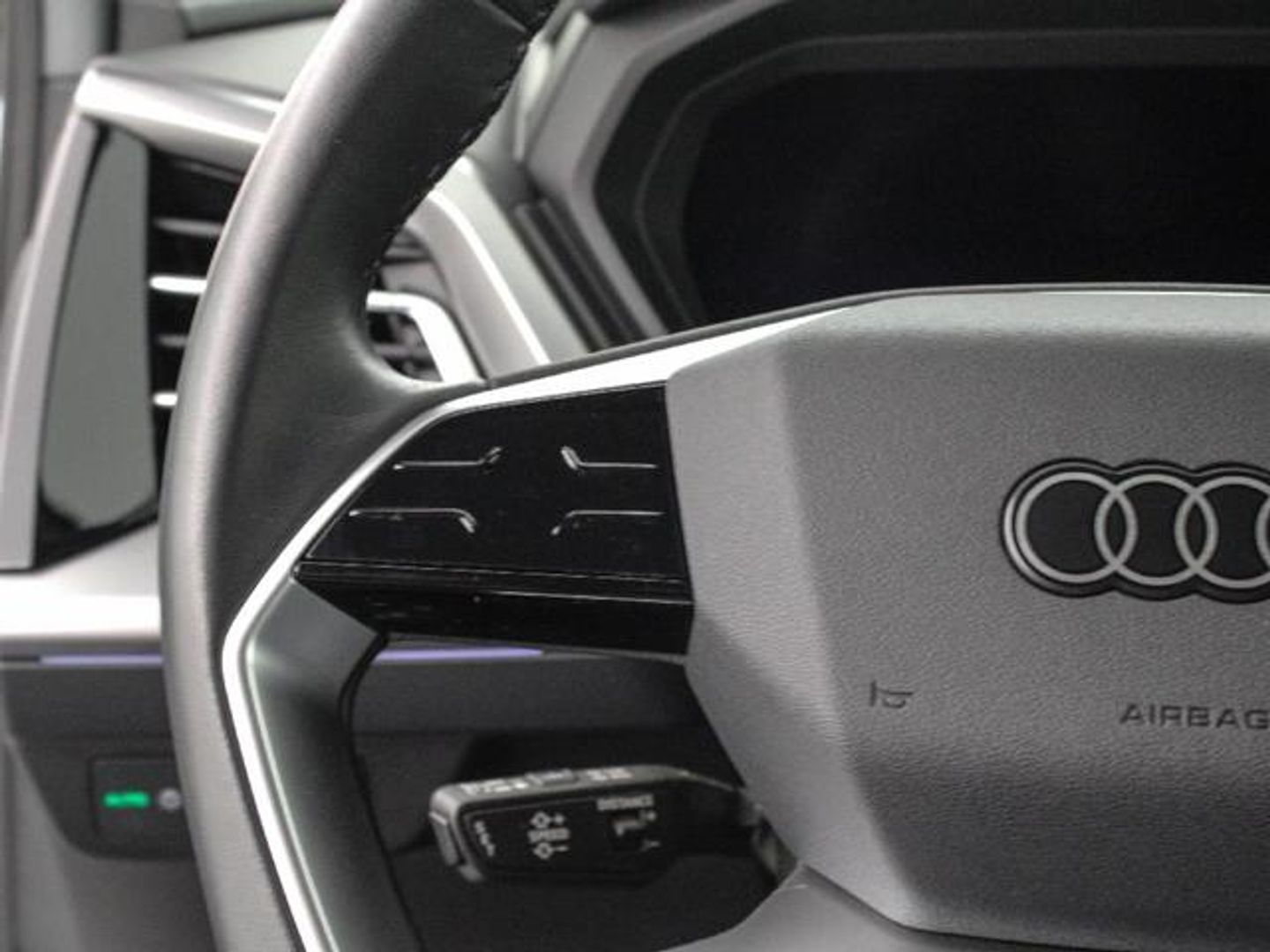 Audi Q4 e-tron Advanced 40 e-tron 150 kW (204 CV)