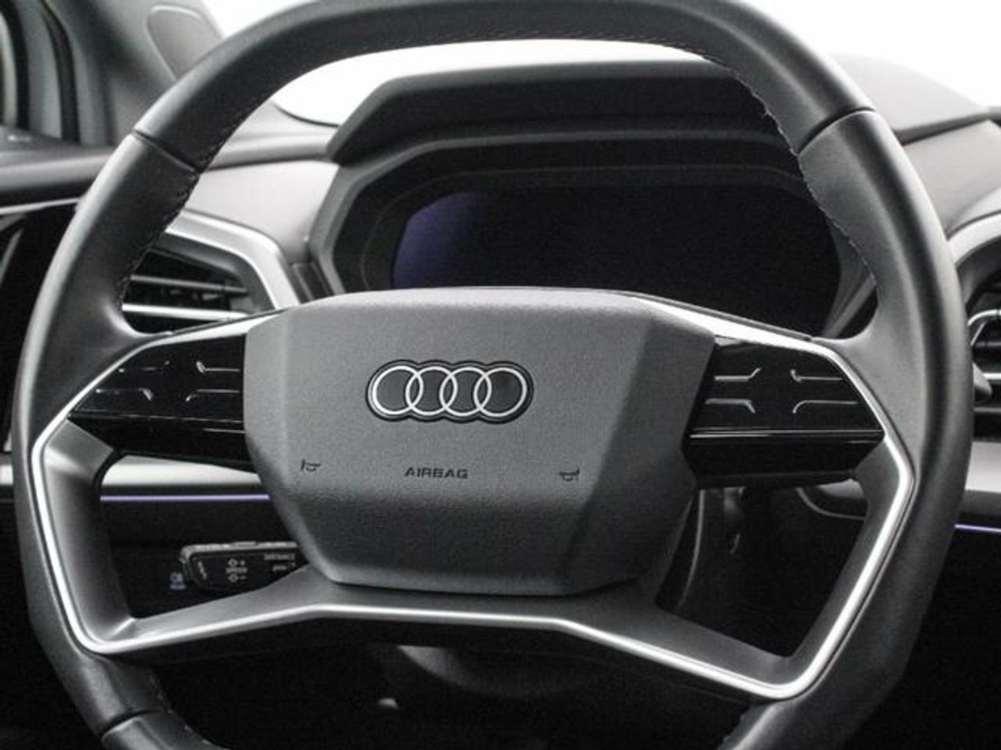 Audi Q4 e-tron Advanced 40 e-tron 150 kW (204 CV)