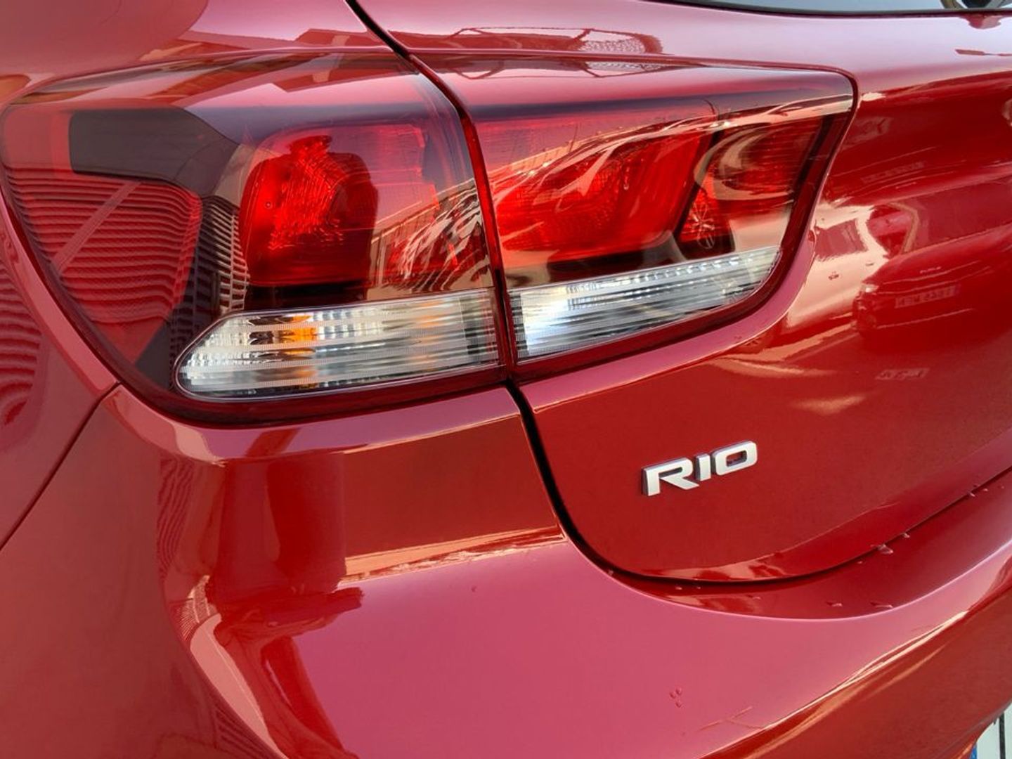 Kia Rio 1.2 DPi Concept 62 kW (84 CV)
