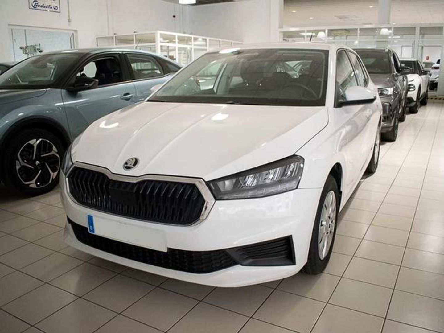Skoda Fabia 1.0 MPI Active 59 kW (80 CV) Blanco Compact