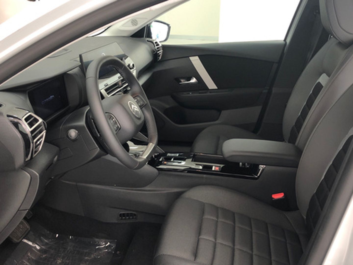 Citroen C4 Hybrid 136 e-DCS6 Business Edition 100 kW (136 CV)