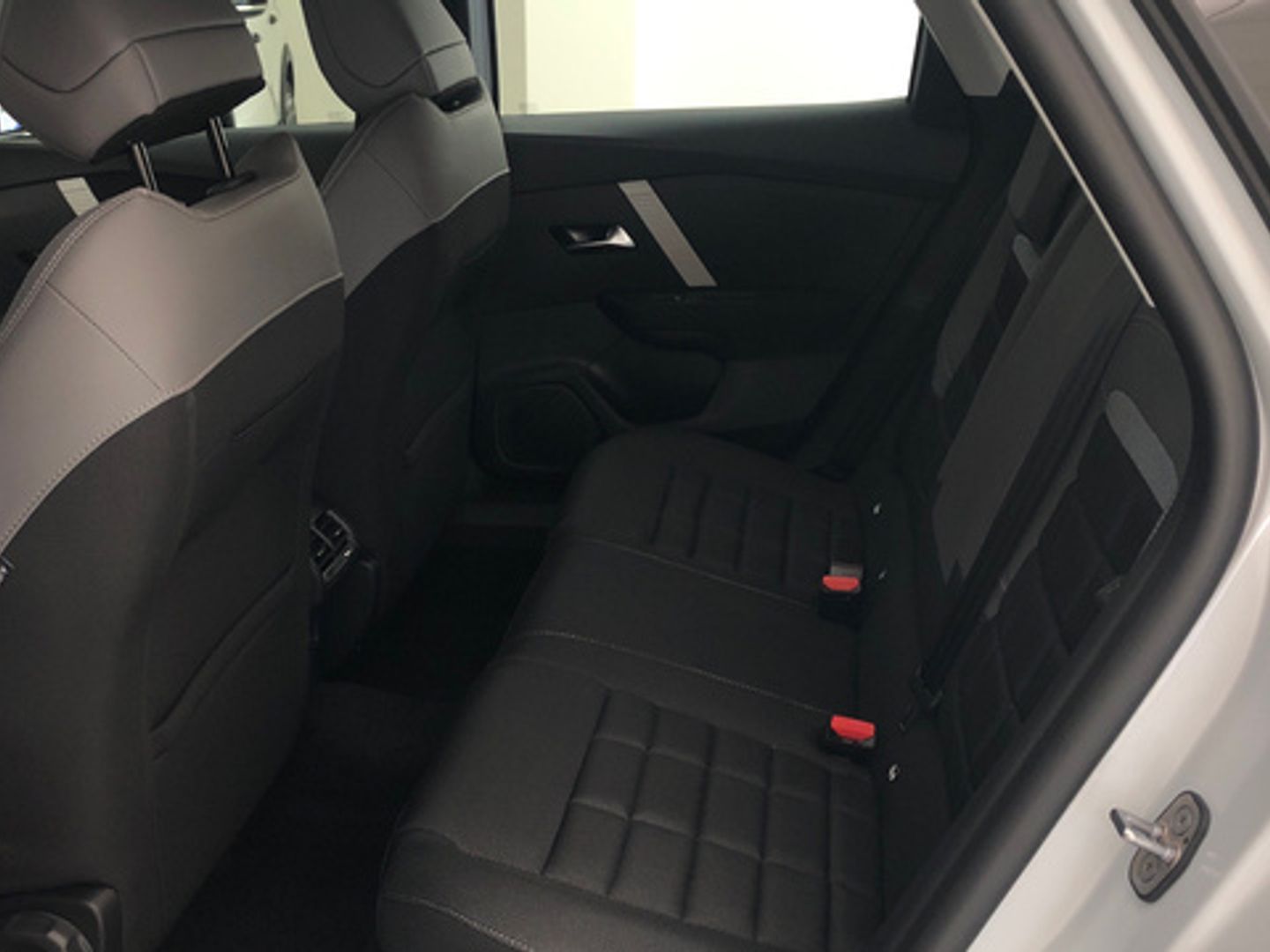 Citroen C4 Hybrid 136 e-DCS6 Business Edition 100 kW (136 CV)