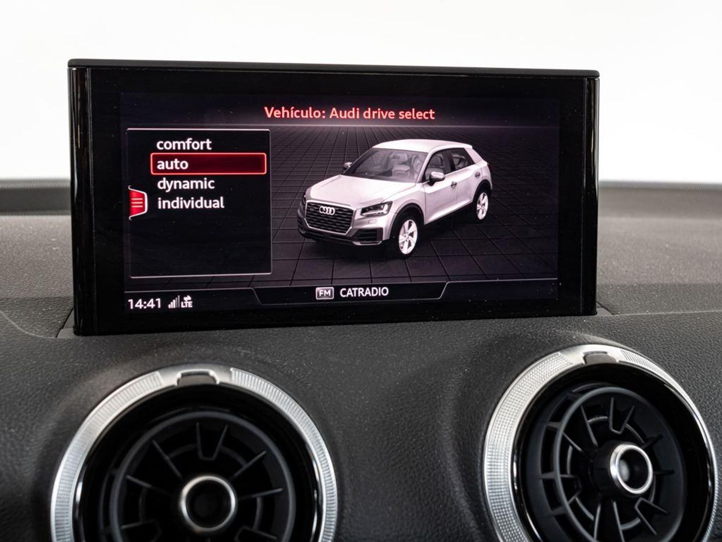Audi Q2 S line 30 TDI 85 kW (116 CV)