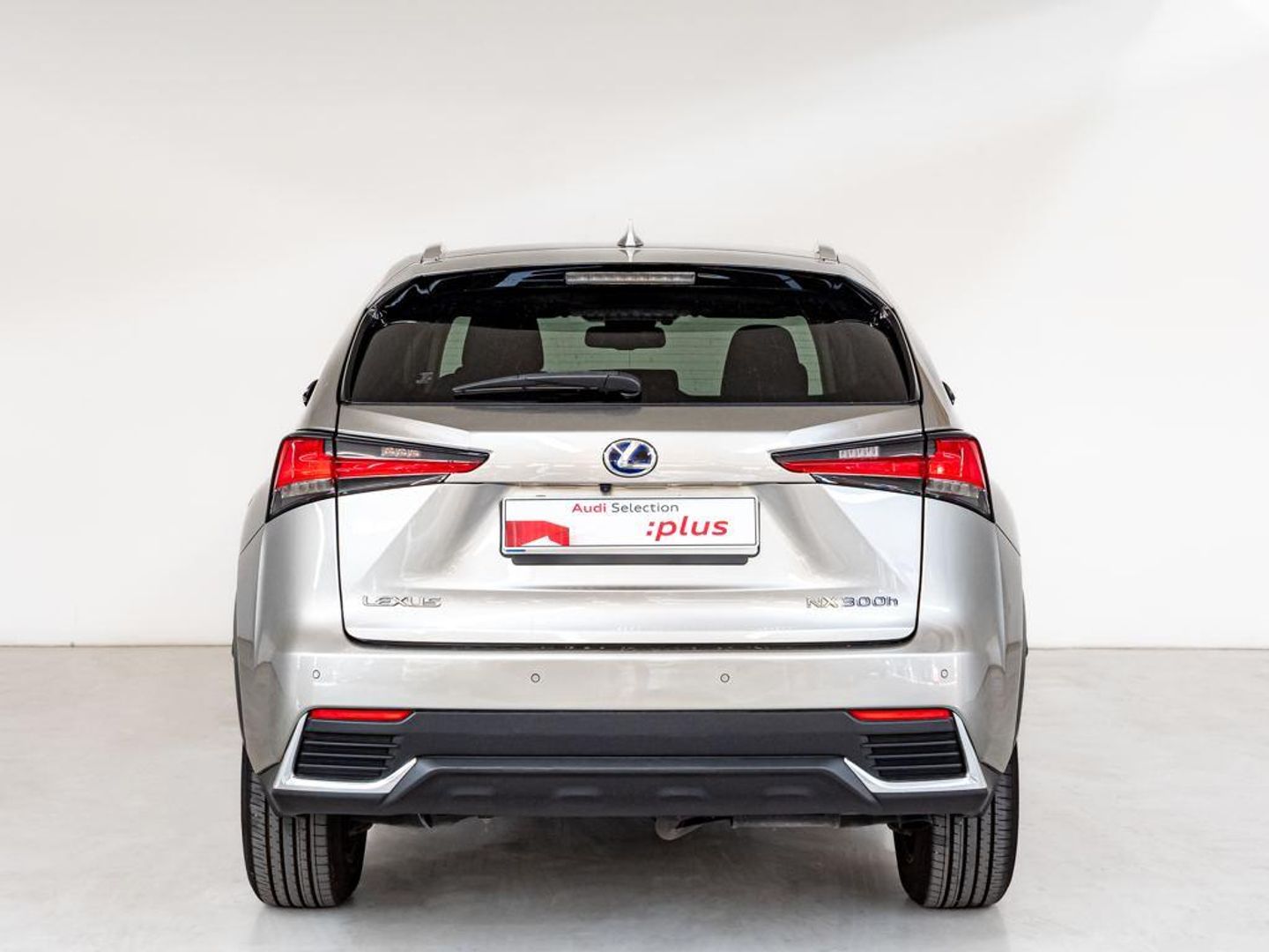 Lexus NX NX 300h Premium 2WD 145 kW (197 CV)