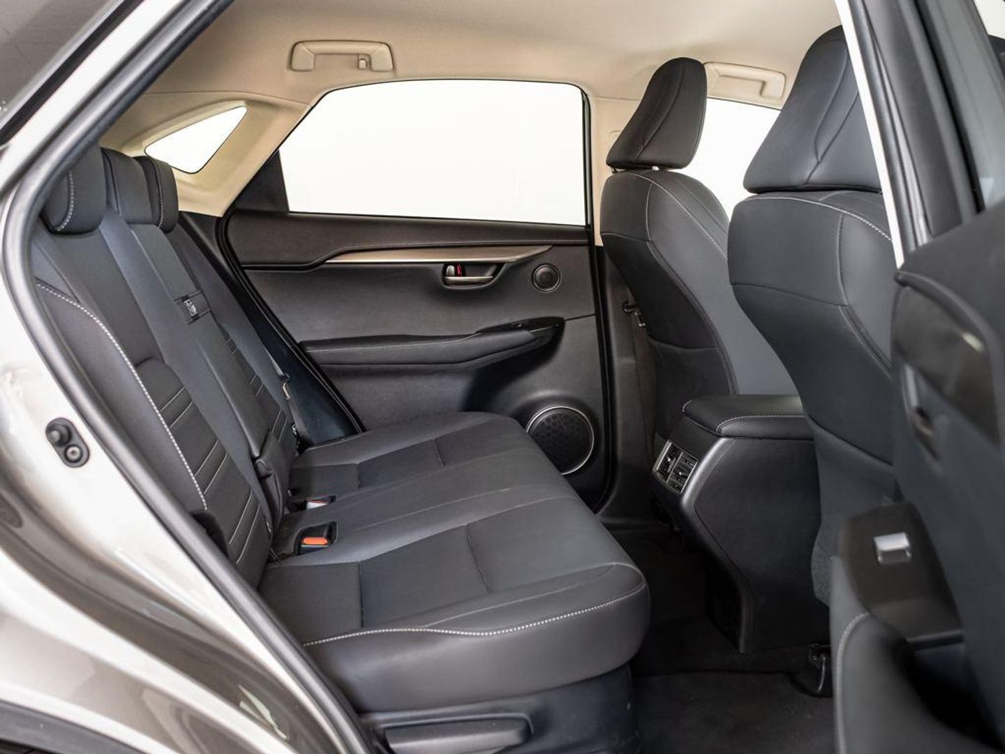 Lexus NX NX 300h Premium 2WD 145 kW (197 CV)