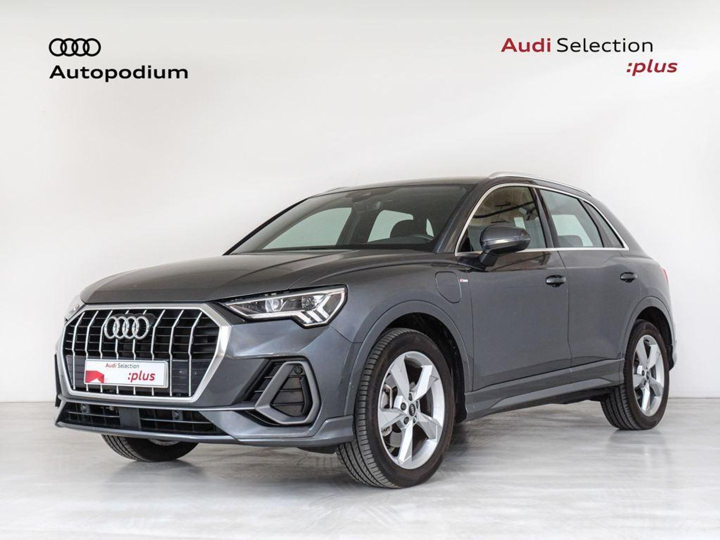 Audi Q3 TFSIe S line 45 TFSI e 180 kW (245 CV) S tronic Gris SUV