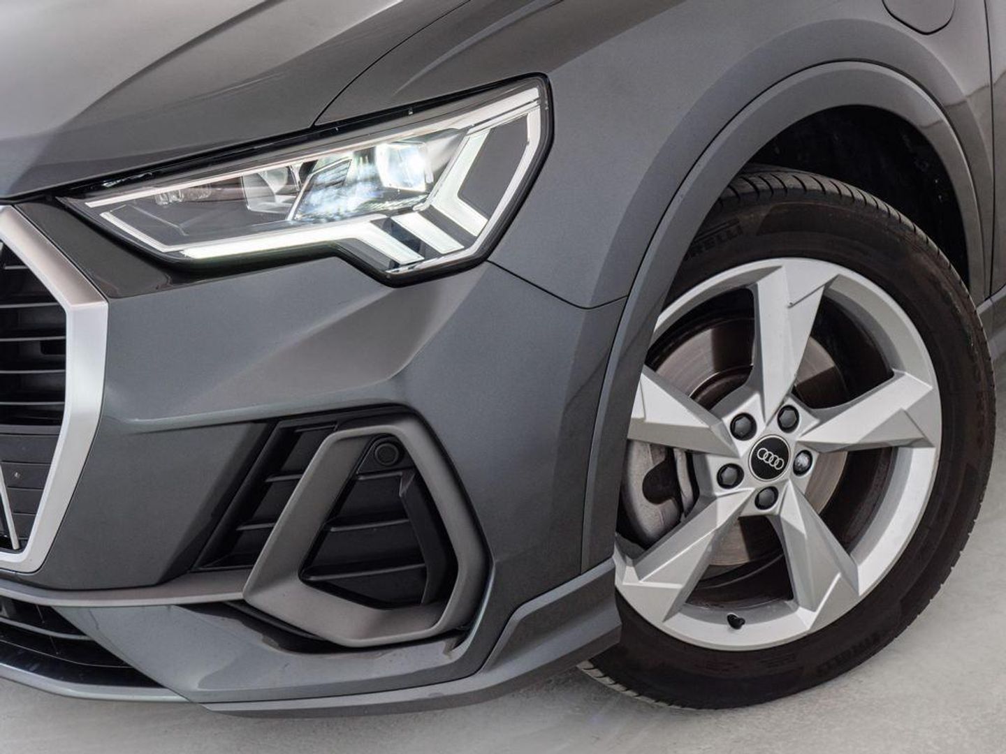 Audi Q3 TFSIe S line 45 TFSI e 180 kW (245 CV) S tronic