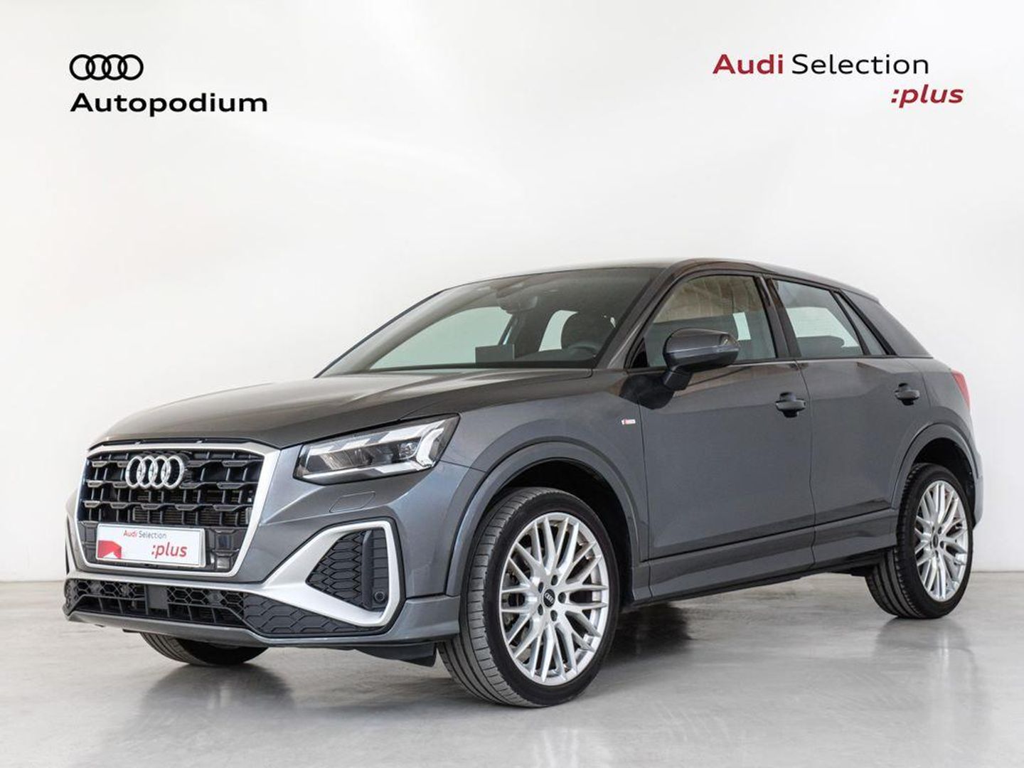 Audi Q2 Adrenalin 35 TDI 110 kW (150 CV) S tronic Gris All Terrain / Pick-up