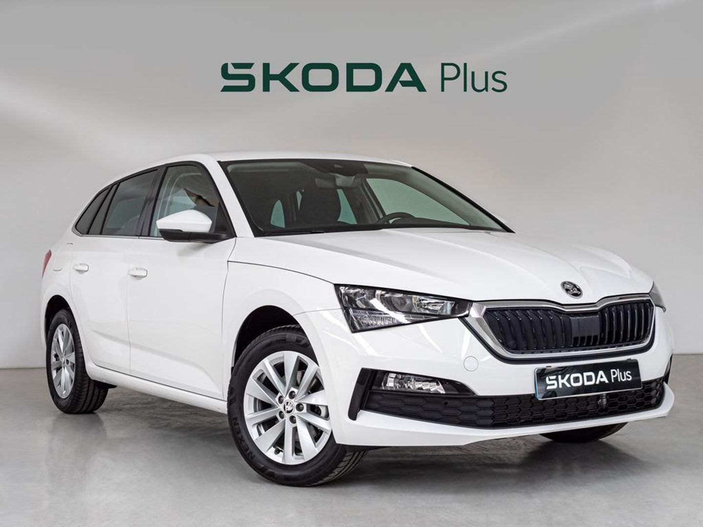 Skoda Scala 1.0 TSI Ambition 70 kW (95 CV) Blanco Compact