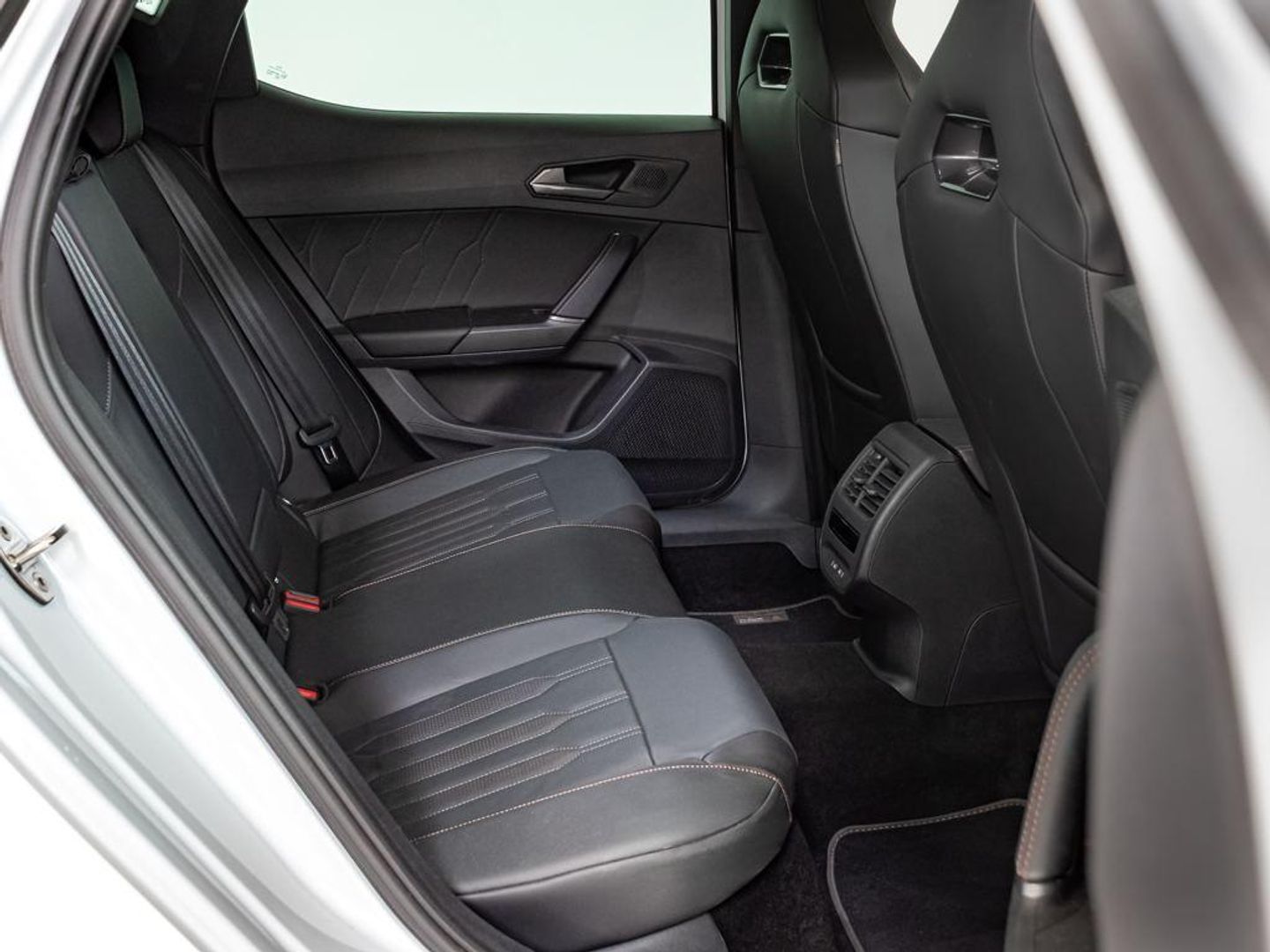 CUPRA León 2.0 TSI VZ DSG 221 kW (300 CV)