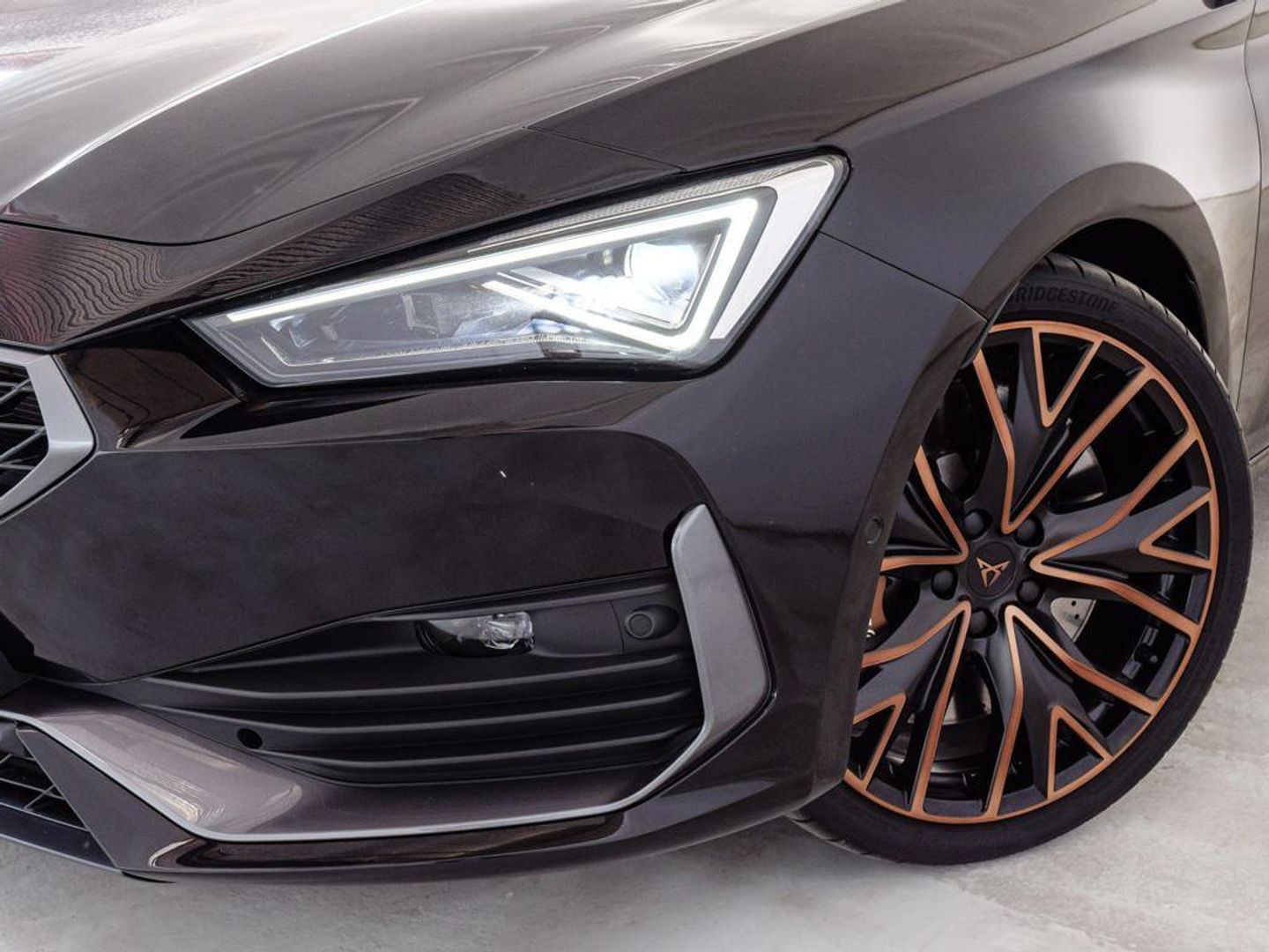 CUPRA Leon Sportstourer 2.0 TSI VZ 4Drive DSG 228 kW (310 CV)