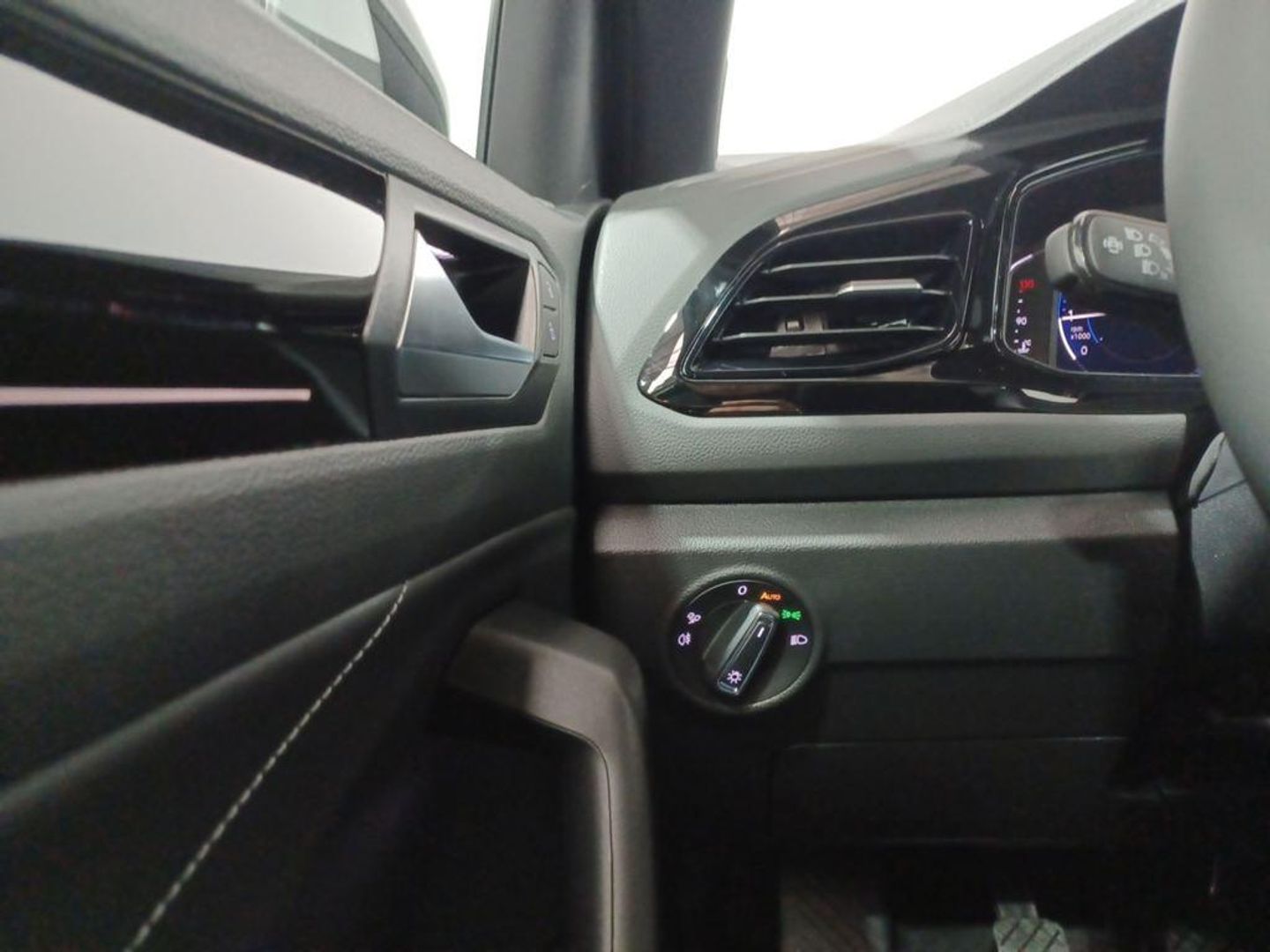 Volkswagen T-Roc Dark Line 1.0 TSI 85 kW (115 CV)