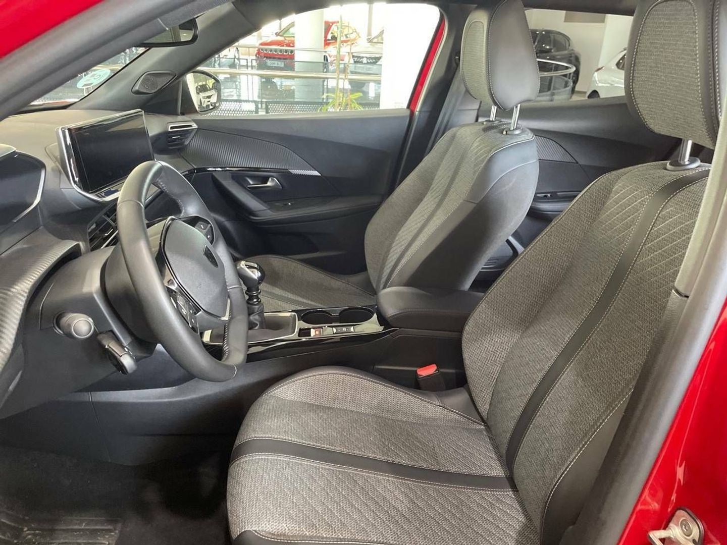 Peugeot 2008 PureTech 100 S&S Allure 75 kW (100 CV)