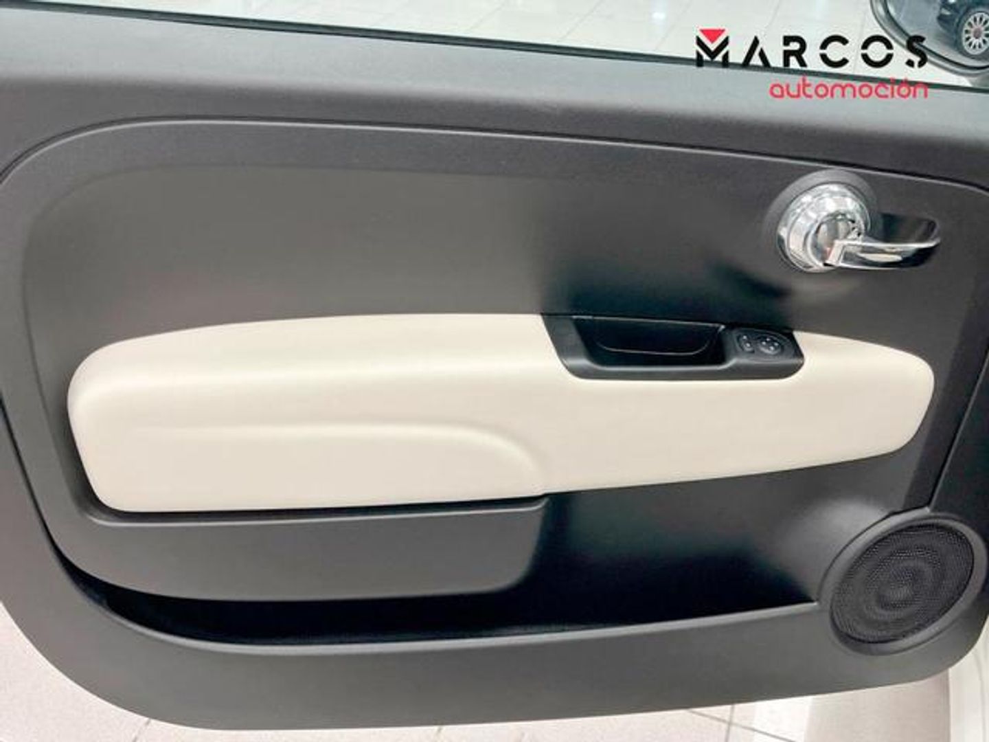 Fiat 500 1.0 Hybrid Dolcevita 51 kW (70 CV)