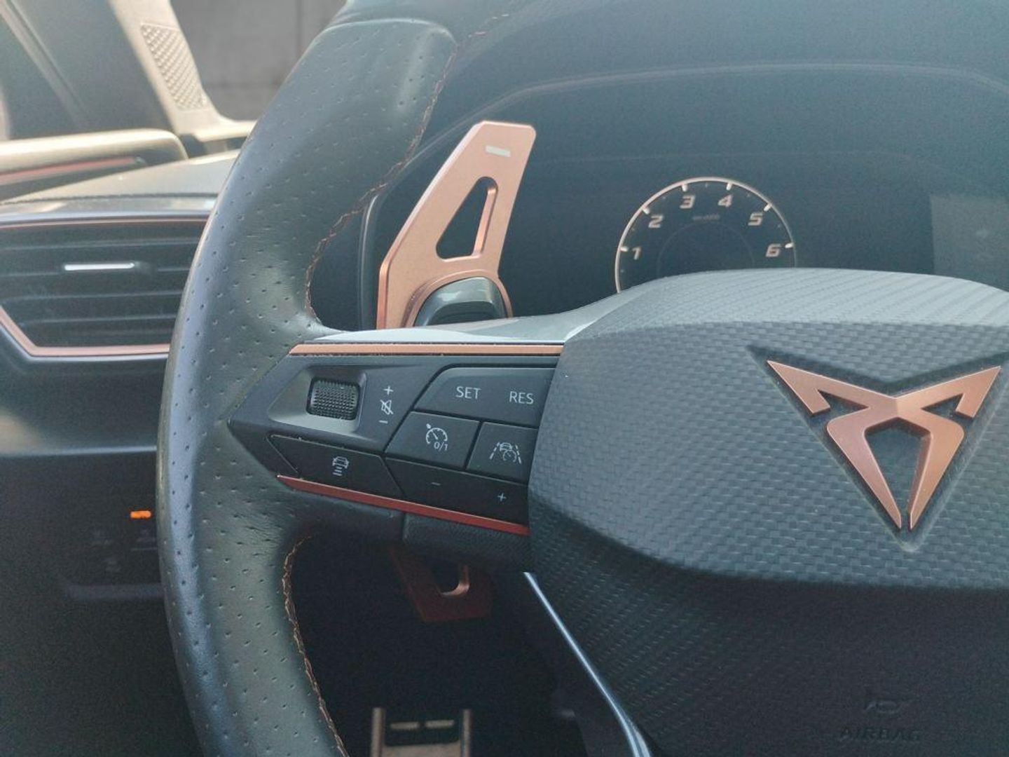 CUPRA León 2.0 TSI DSG 221 kW (300 CV)