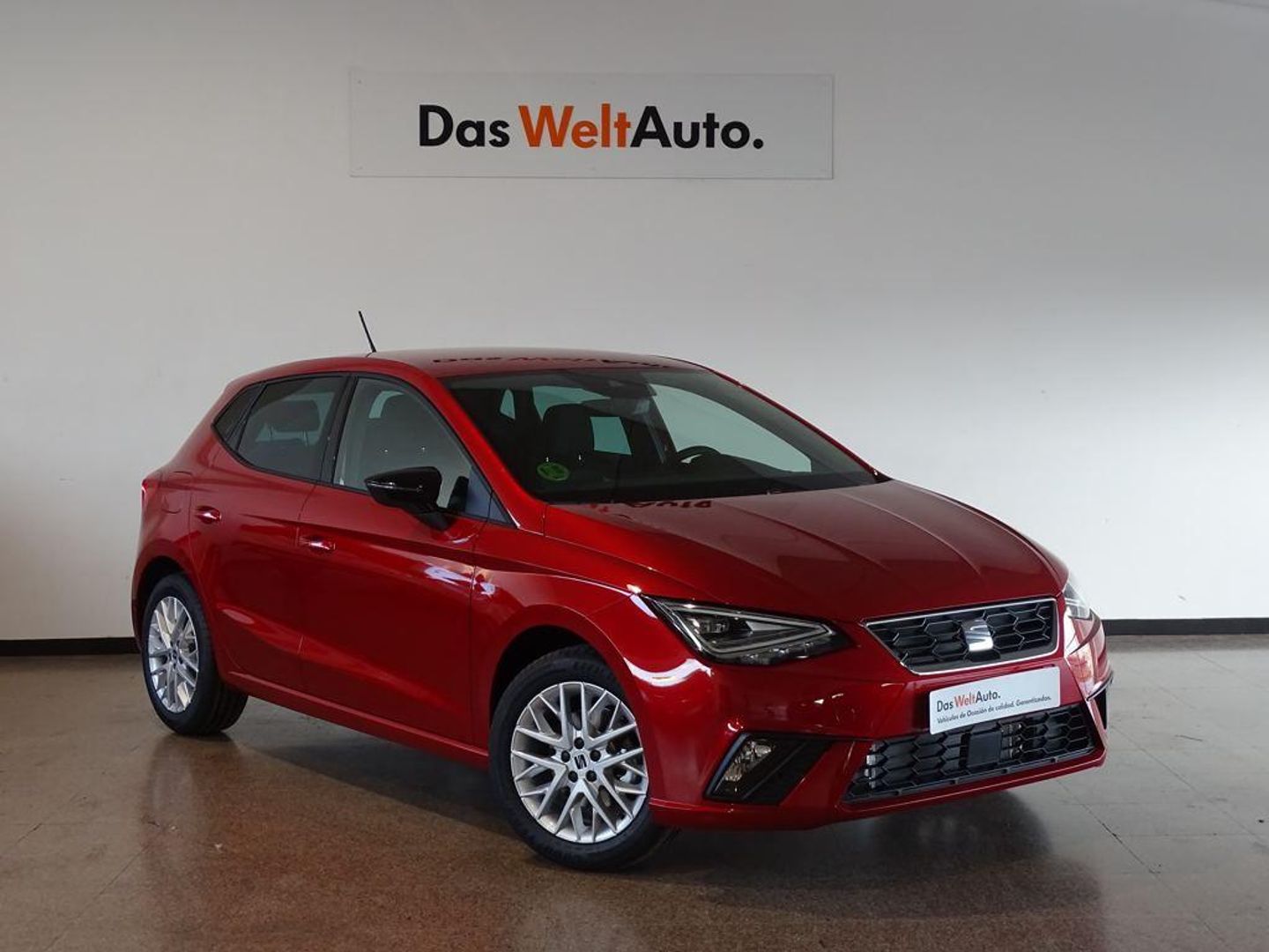 SEAT Ibiza 1.0 TSI S&S FR XS 81 kW (110 CV) Rojo Compact