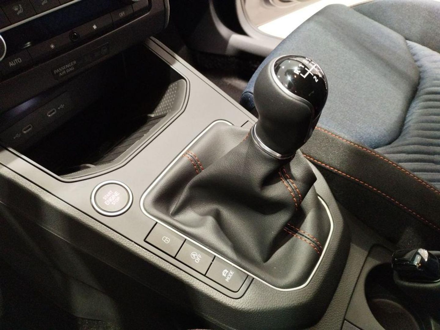 SEAT Ibiza 1.0 TSI S&S FR 40 Aniversario 85 kW (115 CV)