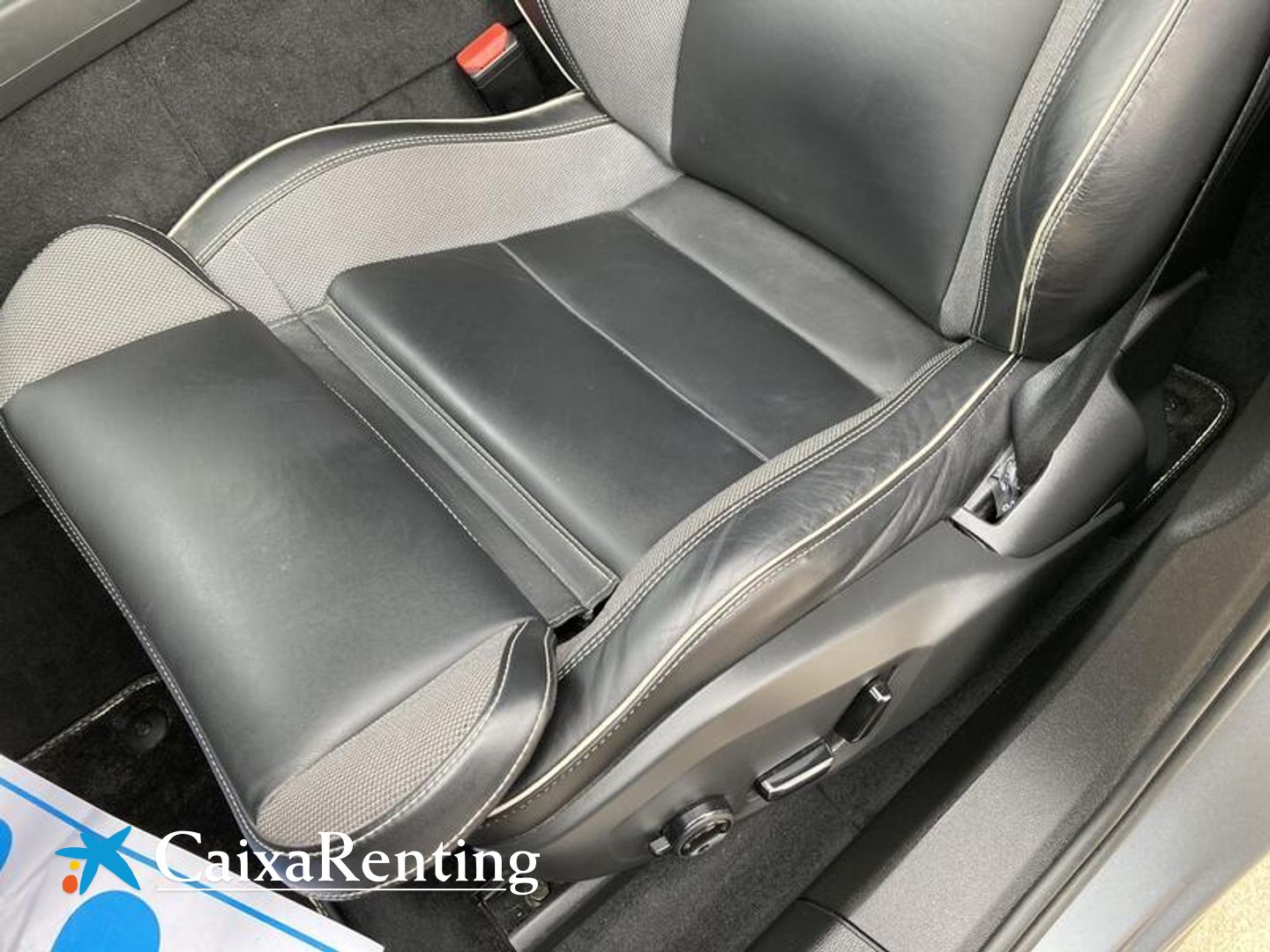 Volvo XC60 T6 Recharge R-Design AWD Auto 250 kW (340 CV)