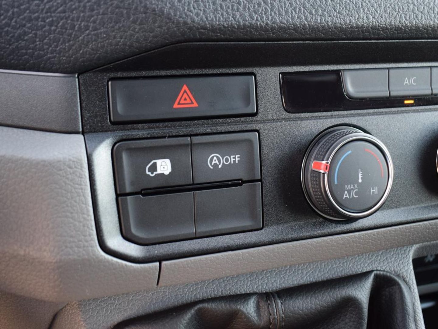 Volkswagen Crafter Furgon Batalla Larga TA 2.0 TDI 103 kW (140 CV) 3.500