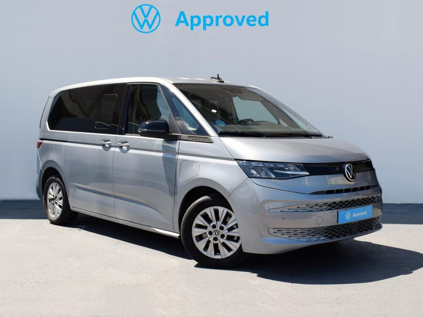 Volkswagen Multivan 1.4 TSI PHEV Batalla Corta 160 kW (218 CV) DSG Gris Plata Minivan