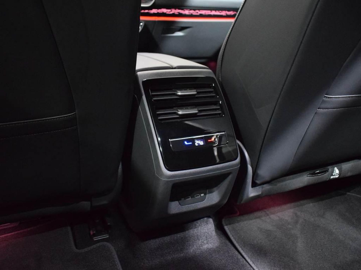 Volkswagen ID.7 Pro 77kWh Auto 210 kW (286 CV)
