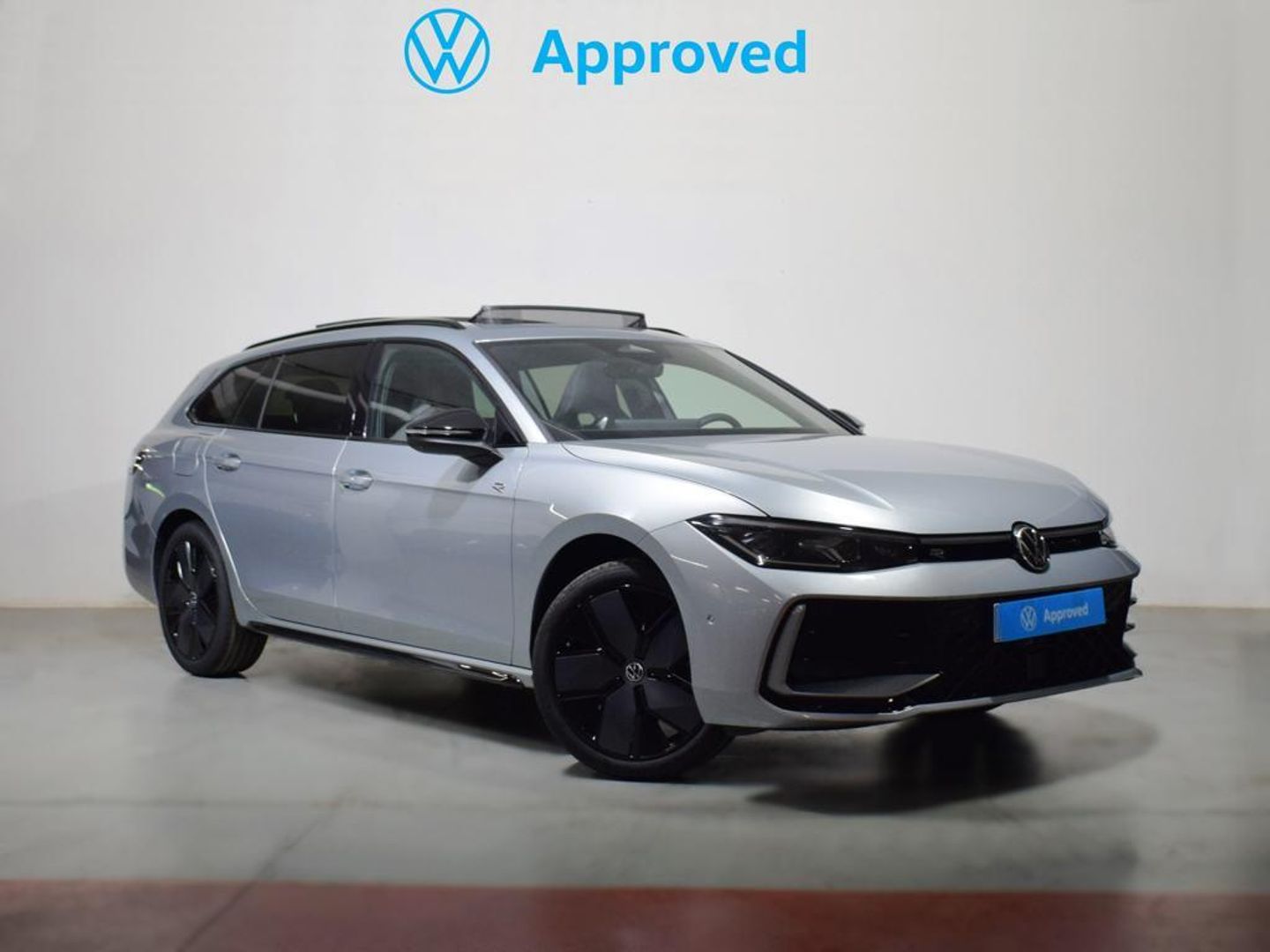 Volkswagen Passat Variant R-Line 1.5 eTSI 110 kW (150 CV) DSG Gris Plata Familiar
