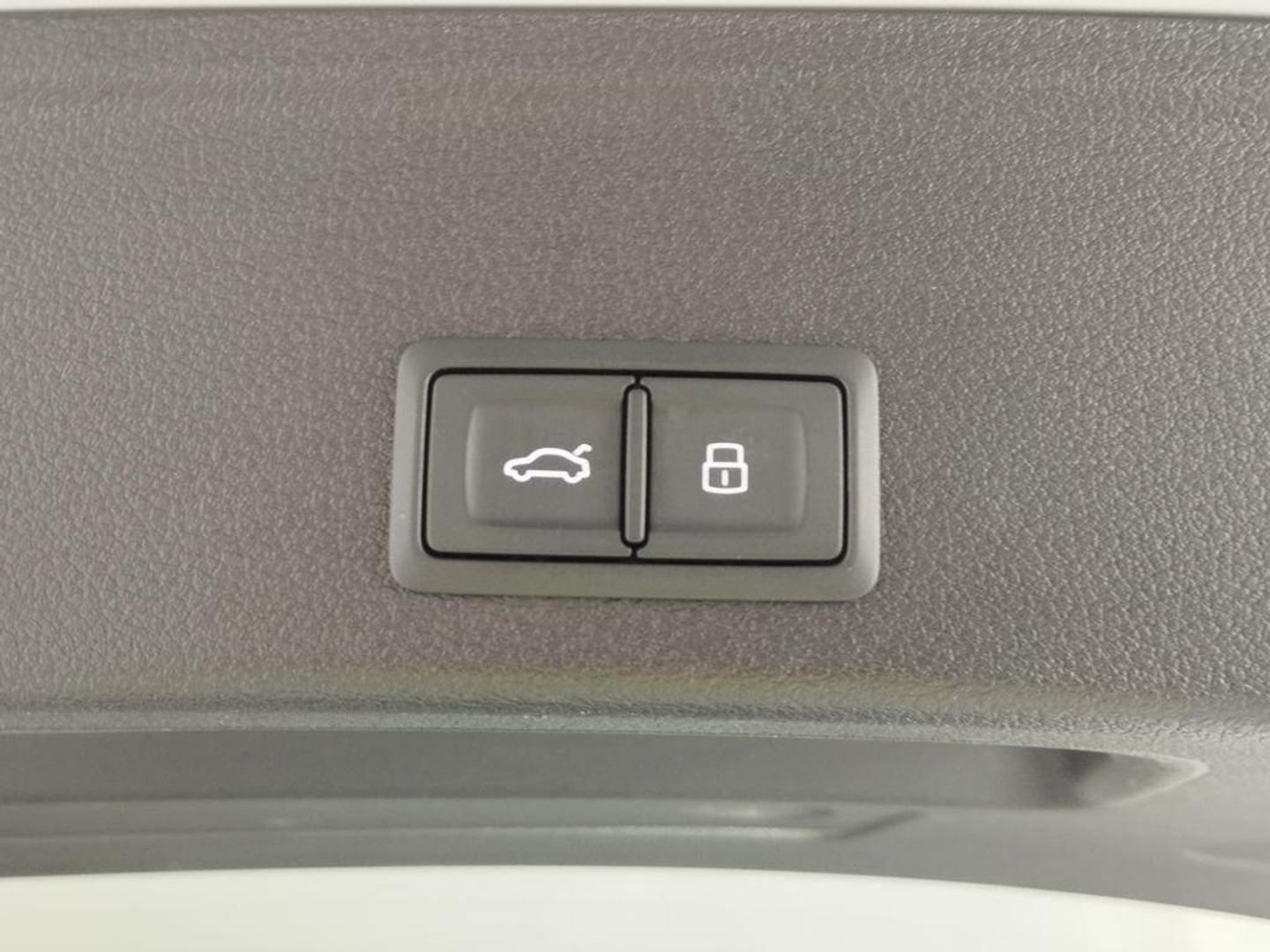 Audi A4 Avant S line 35 TDI 120 kW (163 CV) S tronic Blanco Familiar