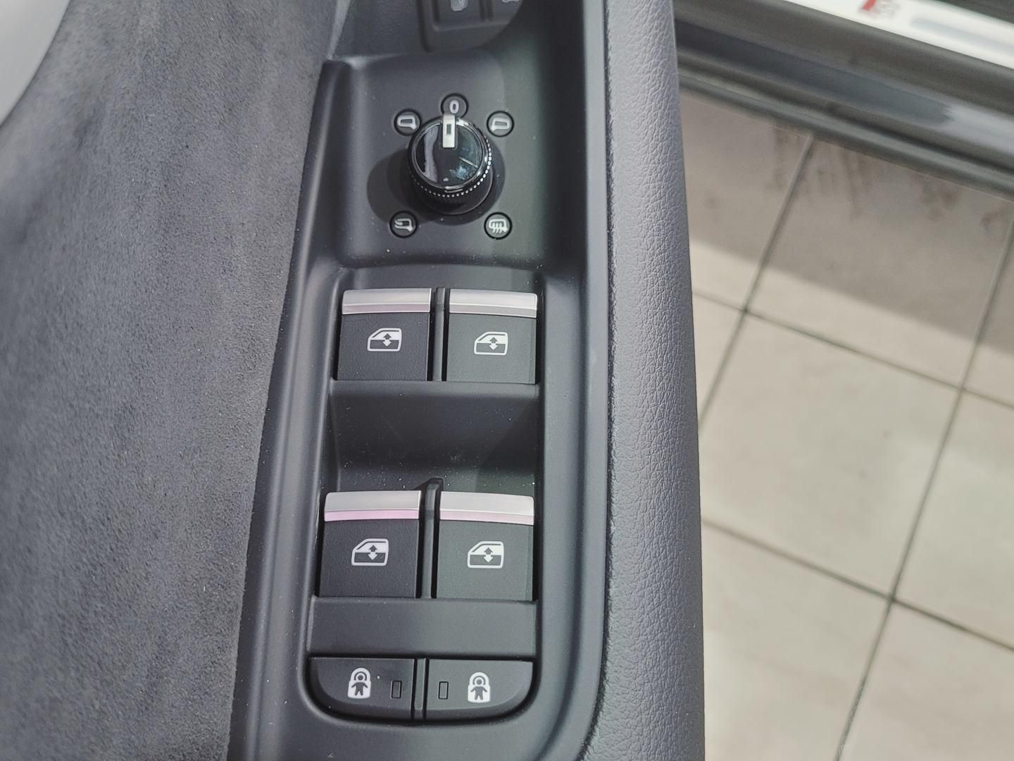 Audi Q8 TFSIe S line 55 TFSIe quattro 290 kW (394 CV) tiptronic