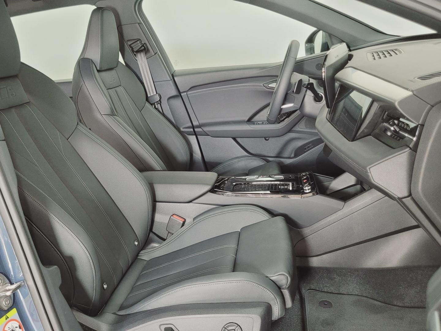 Audi Q6 e-tron S line Quattro 285 kW (388 CV)