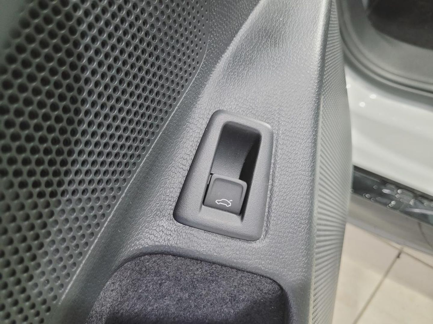 Volkswagen ID.7 Pro 77kWh Auto 210 kW (286 CV) Blanco Sedan