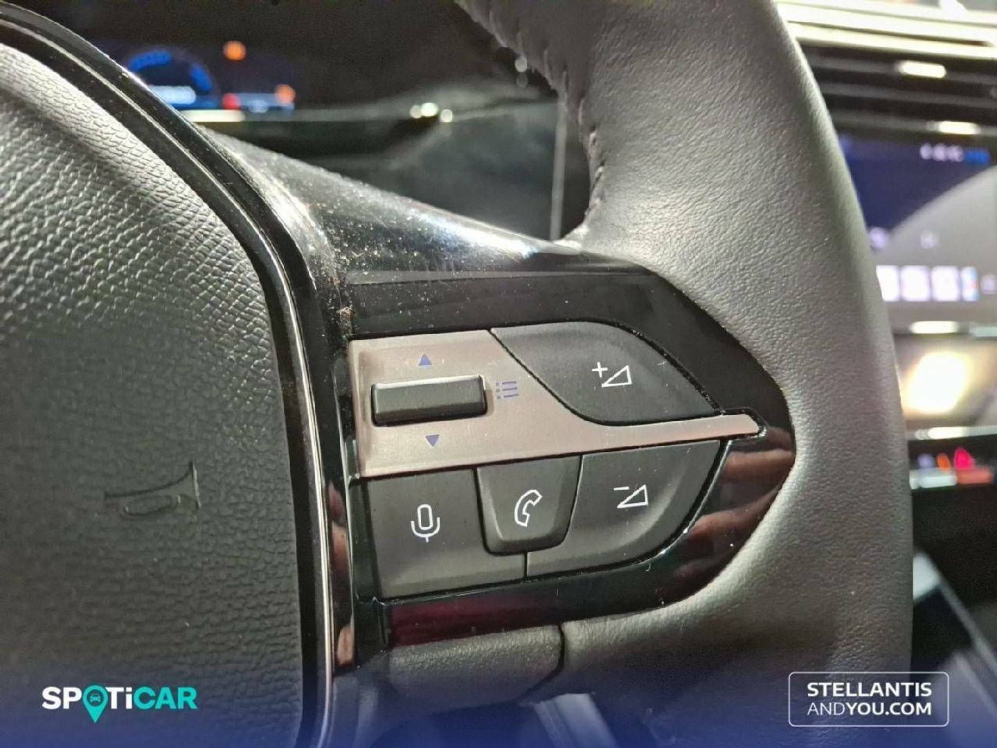 Peugeot 408 PHEV 225 Allure Pack e-EAT8 165 kW (224 CV)