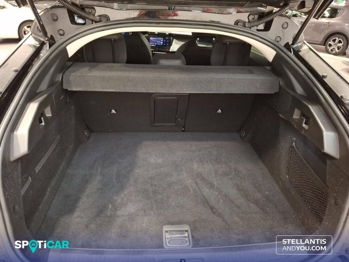 Peugeot 408 PHEV 225 Allure Pack e-EAT8 165 kW (224 CV)