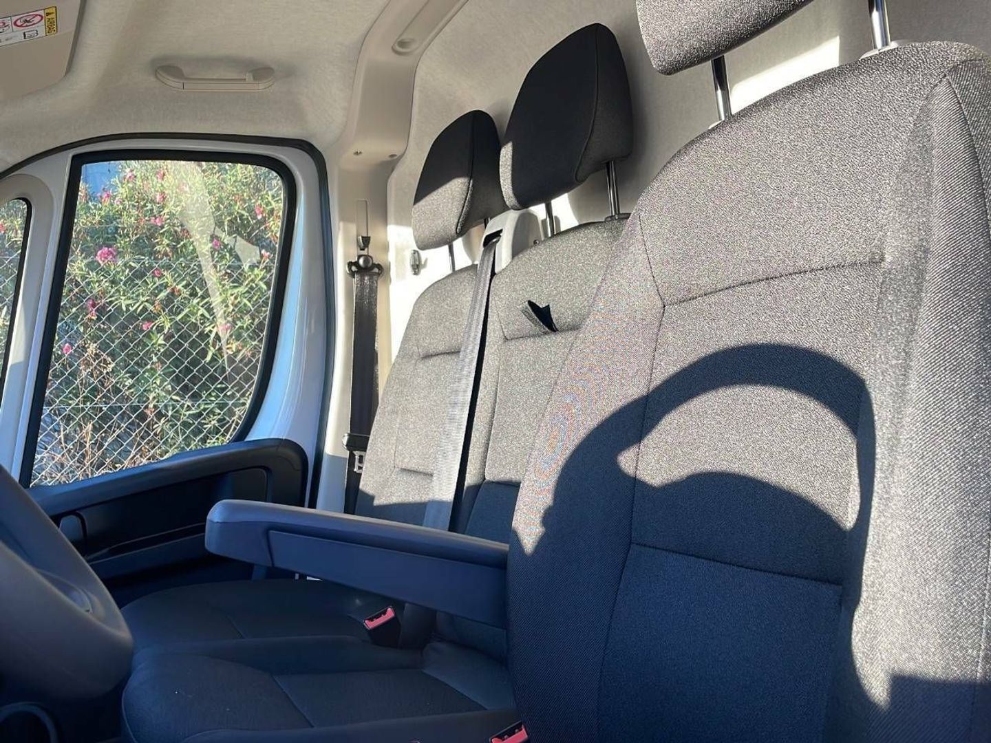Peugeot Boxer Furgon BlueHDi 140 S&S 335 L2H2 103 kW (140 CV)
