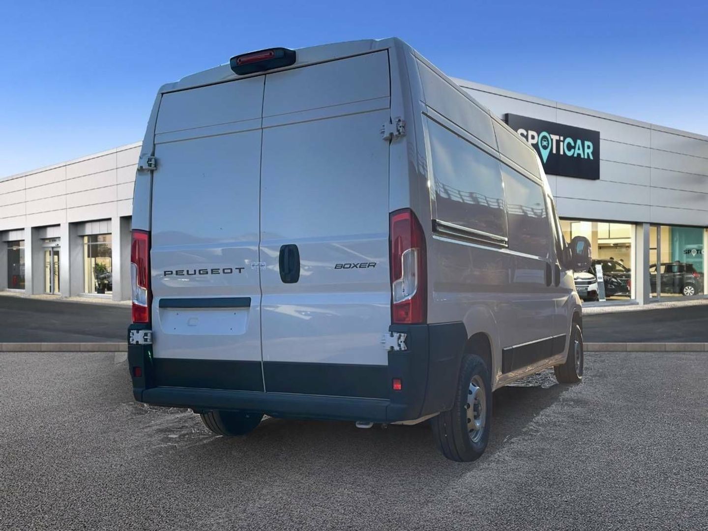 Peugeot Boxer Furgon BlueHDi 140 S&S 335 L2H2 103 kW (140 CV)