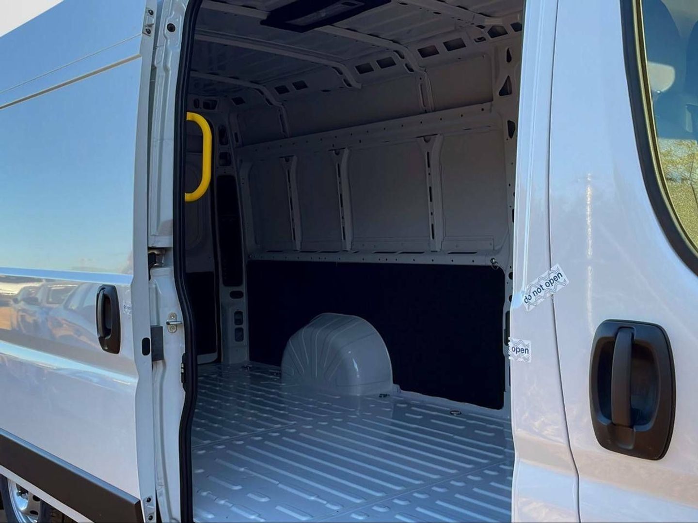 Peugeot Boxer Furgon BlueHDi 140 S&S 335 L2H2 103 kW (140 CV)