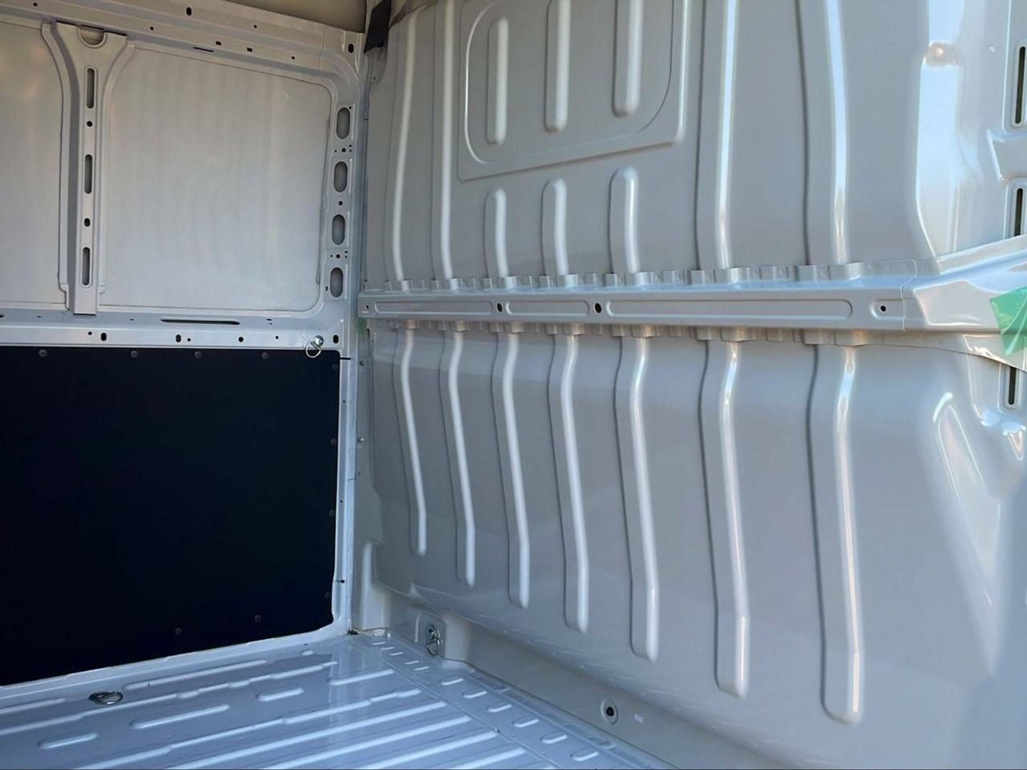 Peugeot Boxer Furgon BlueHDi 140 S&S 335 L2H2 103 kW (140 CV)
