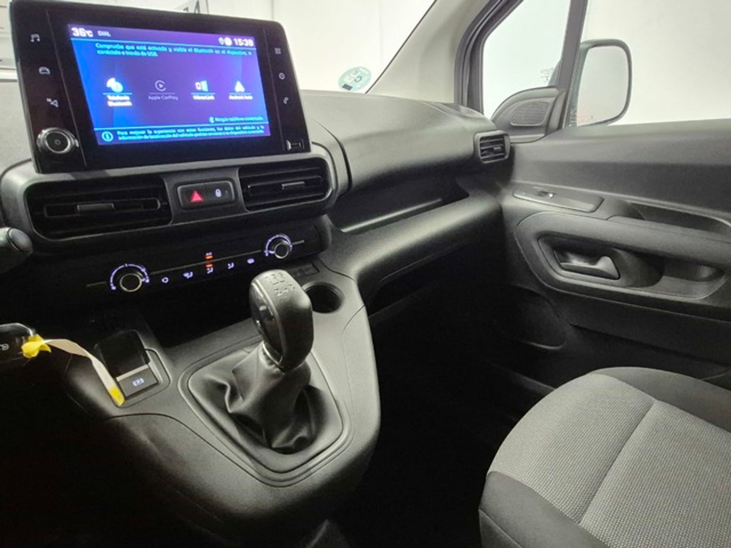 Peugeot Partner Furgon BlueHDi 100 Pro Standard 600kg 73 kW (98 CV)