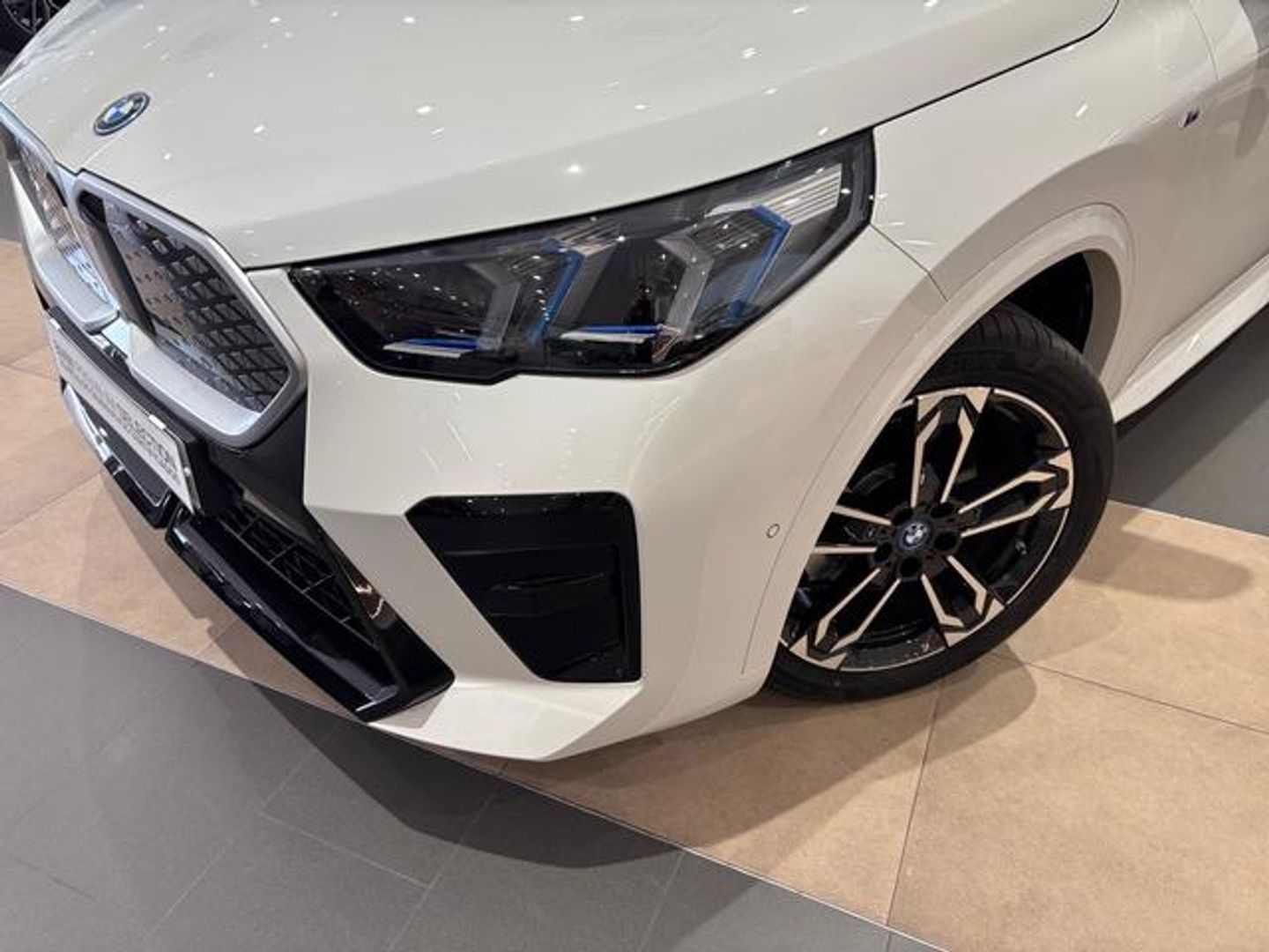 BMW iX2 eDrive20 150 kW (204 CV)