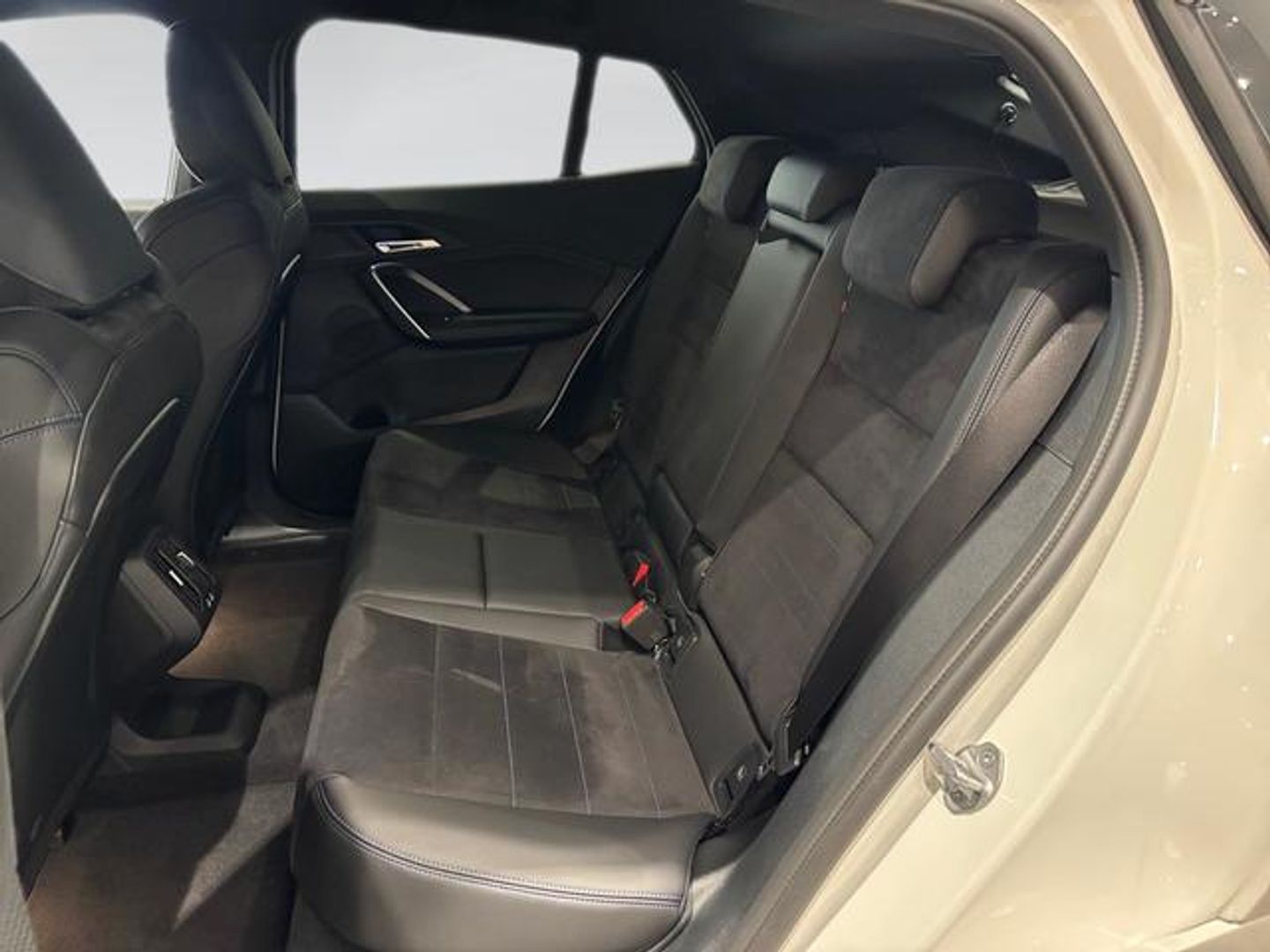 BMW iX2 eDrive20 150 kW (204 CV)