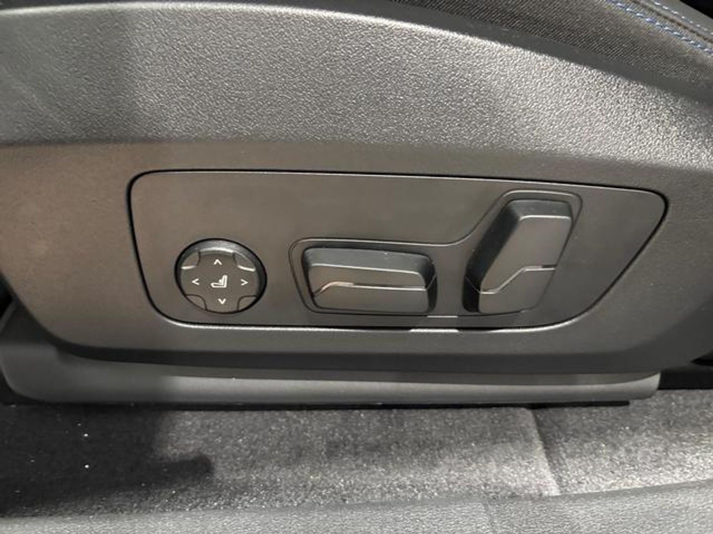 BMW iX2 eDrive20 150 kW (204 CV)