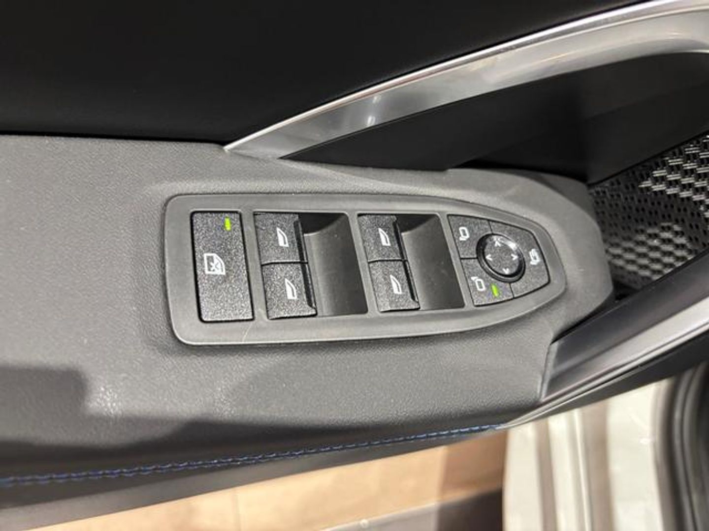 BMW iX2 eDrive20 150 kW (204 CV)