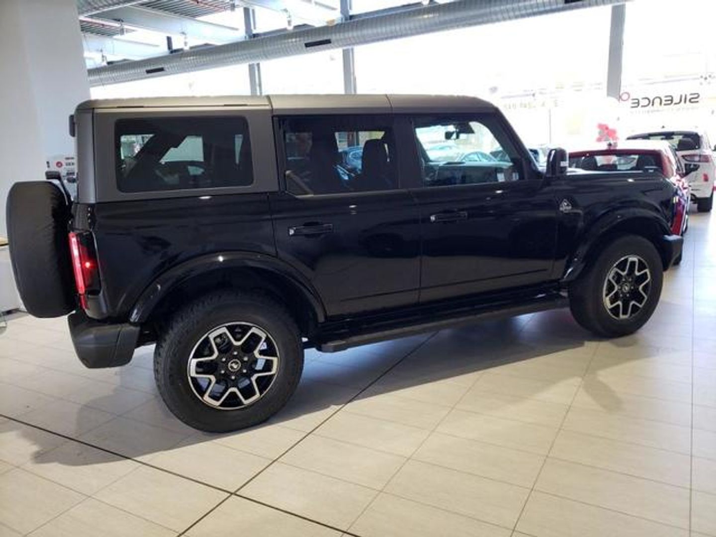 Ford Bronco 2.7 EcoBoost V6 Outer Banks 4x4 In Auto 246 kW (335 CV)