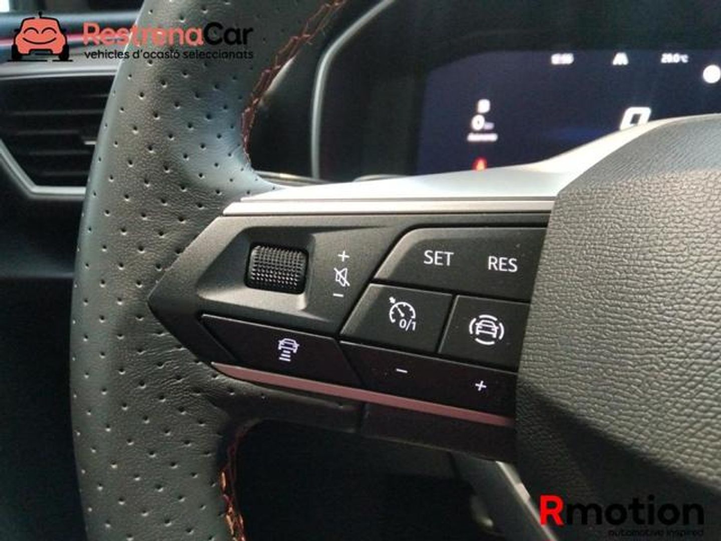 SEAT León 1.0 eTSI S&S FR 25 Aniversario DSG 81 kW (110 CV)