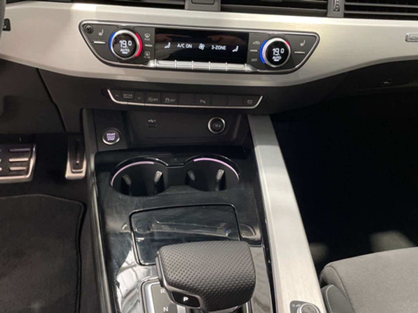 Audi A4 Avant Black limited 40 TDI quattro 150 kW (204 CV) S tronic
