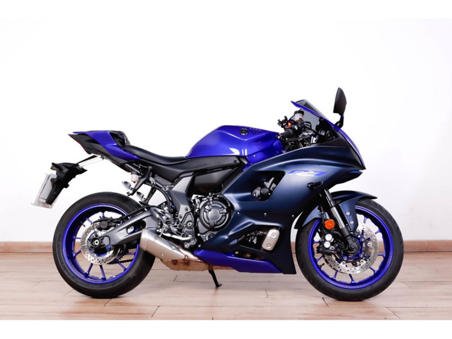 Yamaha R7 Azul Motorcycle