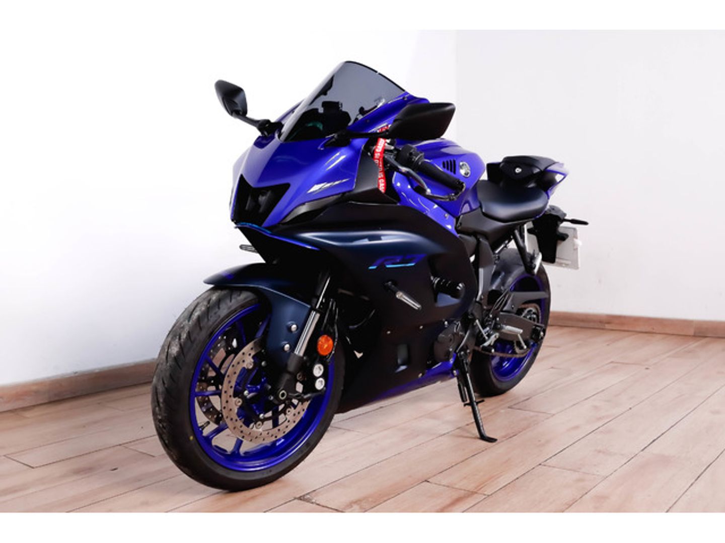 Yamaha R7